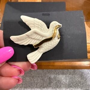 Brooch Lenox Porcelain Dove Brooch Pin,  24 KT Gold Accents Peace Christmas